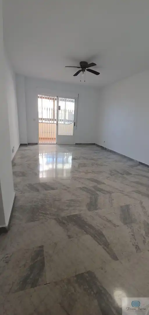 Piso con piscina en venta en Rio Vinuela, imagen 10