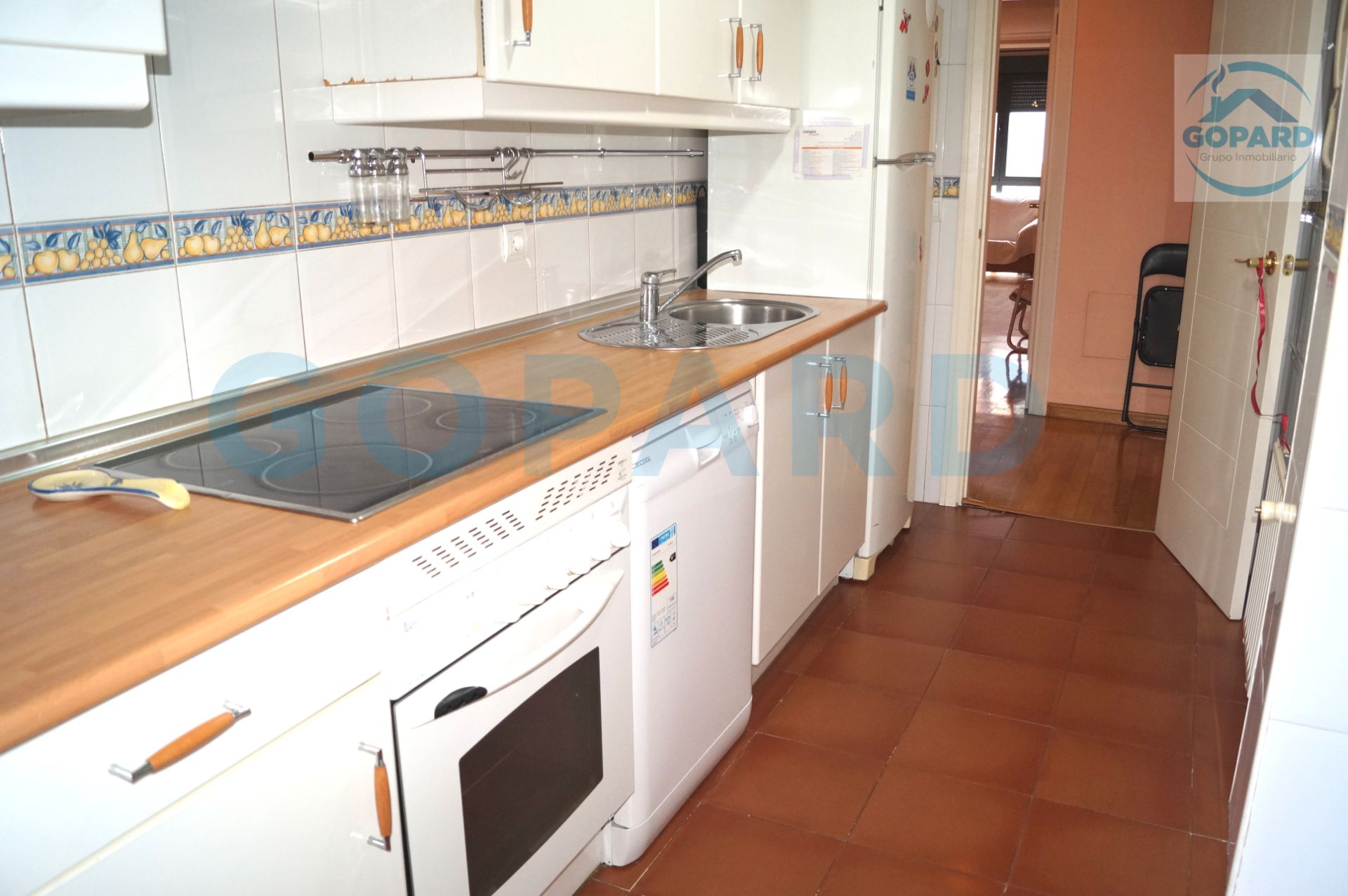 Cocina de Piso de alquiler en Villanueva de la Cañada con Calefacción, Parquet y Amueblado