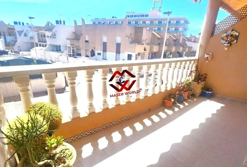 Vista exterior de Casa o chalet en venta en San Pedro del Pinatar con Aire acondicionado, Calefacción y Terraza