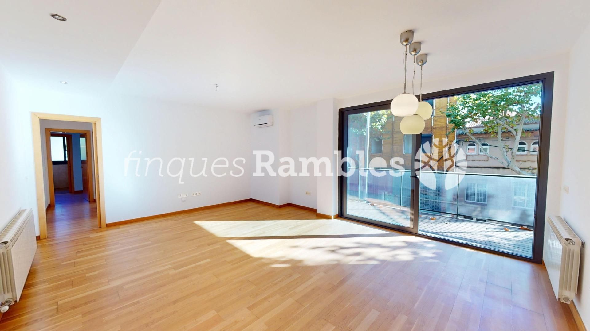 Bedroom of Flat for sale in Igualada  with Air Conditioner, Heating and Parquet flooring