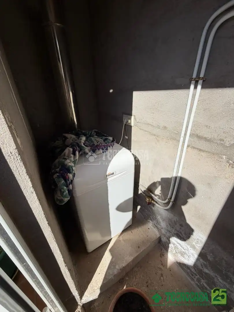 Casa adosada en venda en Barajas de Melo amb Calefacció, Moblat i Piscina comunitària