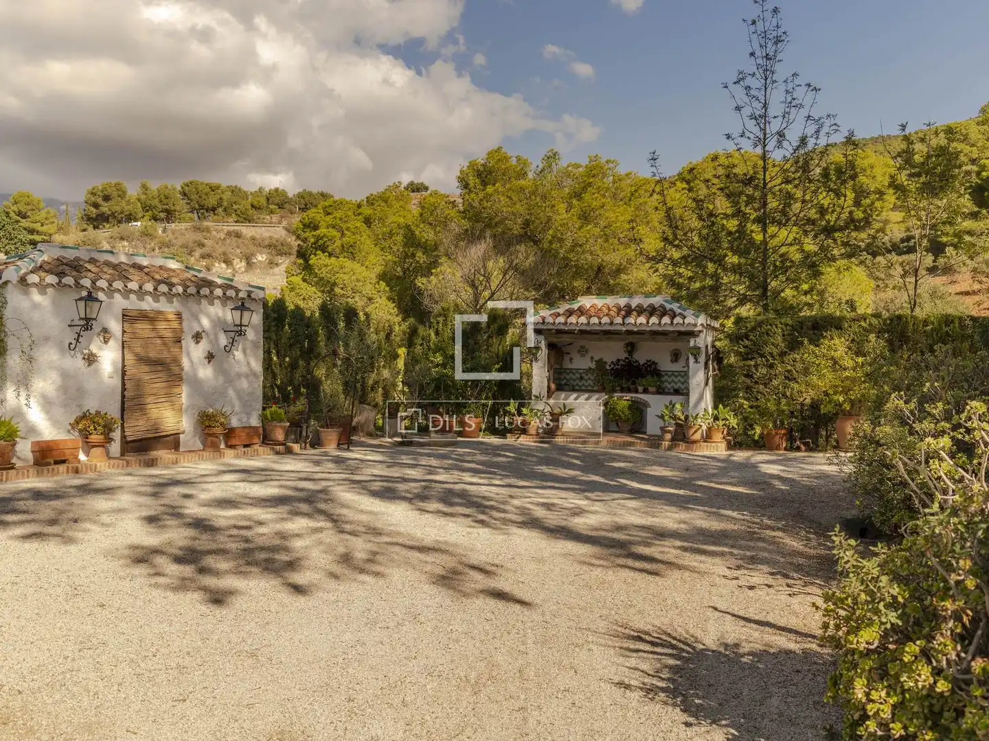 Vista exterior de Finca rústica en venda en Motril amb Aire condicionat, Calefacció i Jardí privat