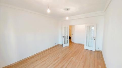 Foto 5 de Piso de alquiler en Calle de Clara del Rey, Prosperidad, Madrid