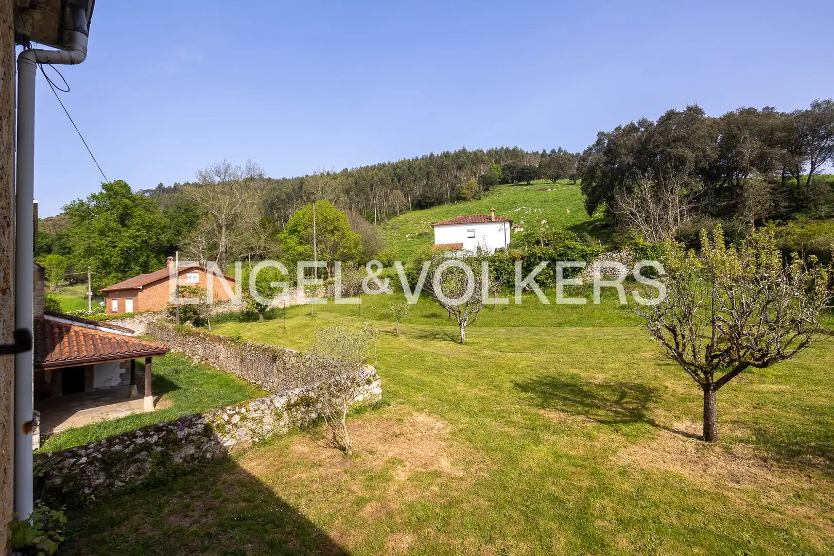 Casa o chalet en venta en Ribamontán al Monte con Calefacción y Jardín privado