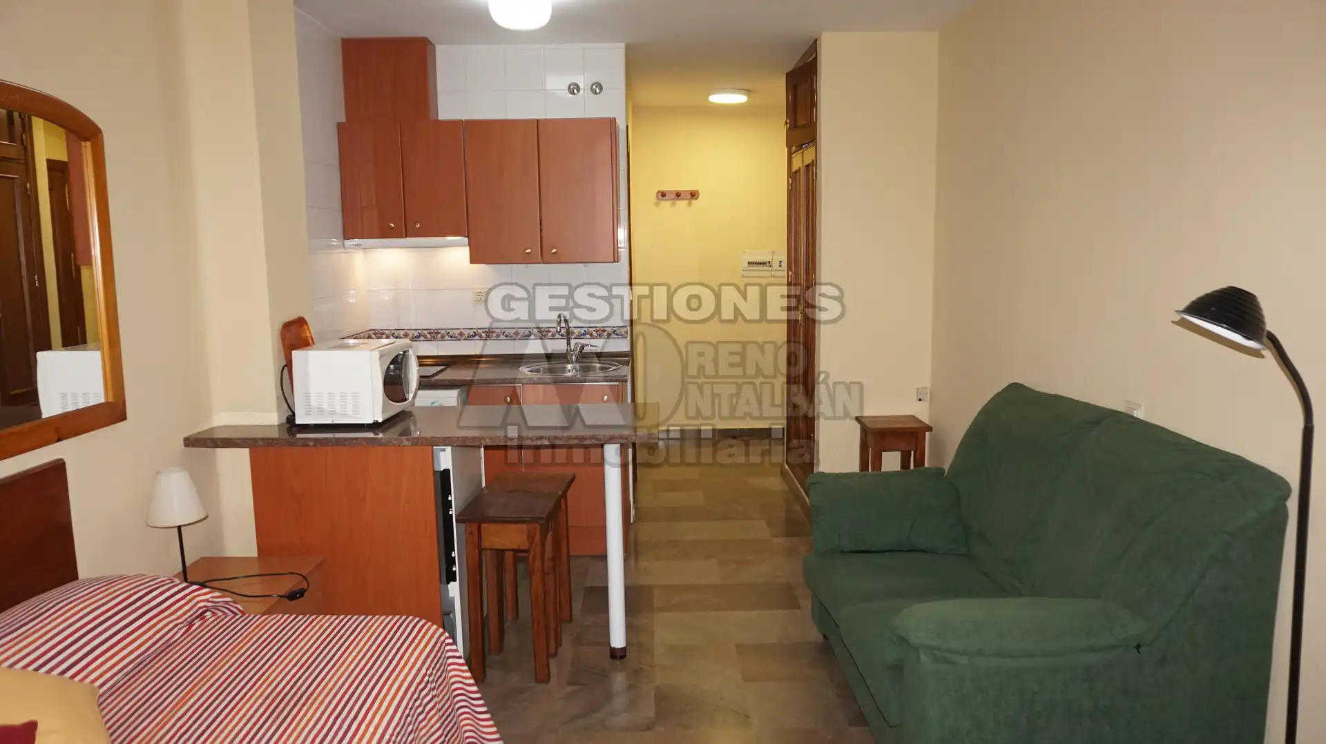 Wohnung zur Miete in Calle Ángel, Centro - Sagrario