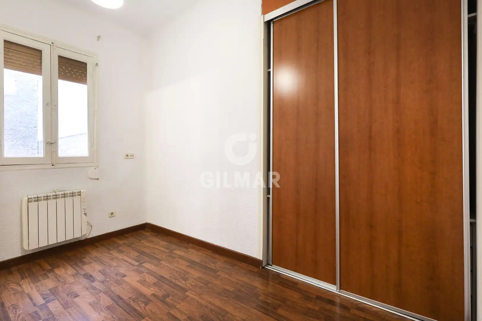 Habitación de Piso en venta en Madrid con Calefacción