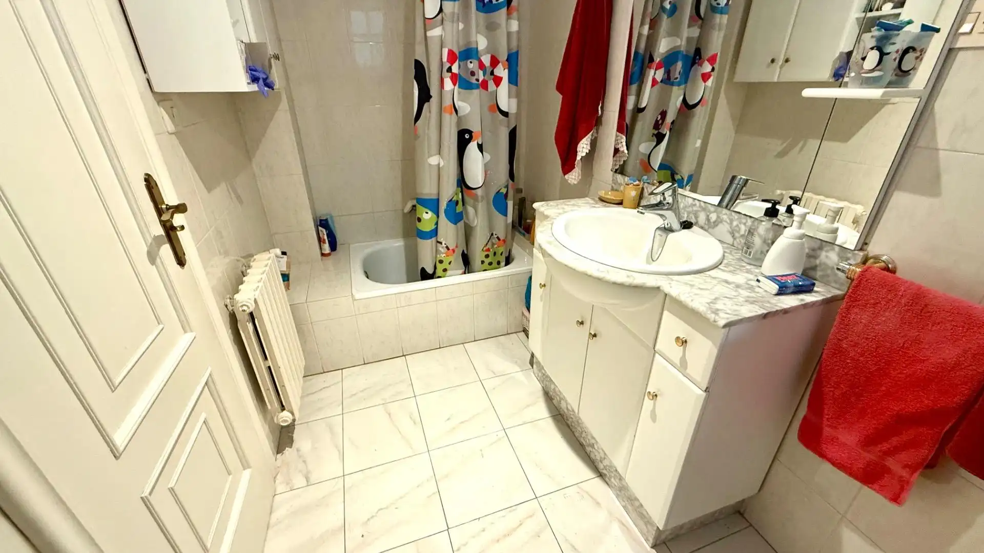 Bathroom of Country homes for sale in Toén  with Heating, Private garden and Storage room
