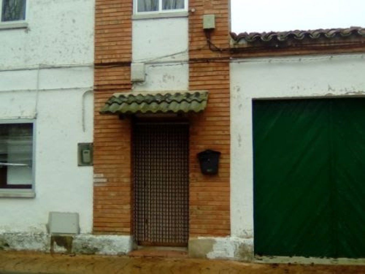 Exterior view of House or chalet for sale in Agón