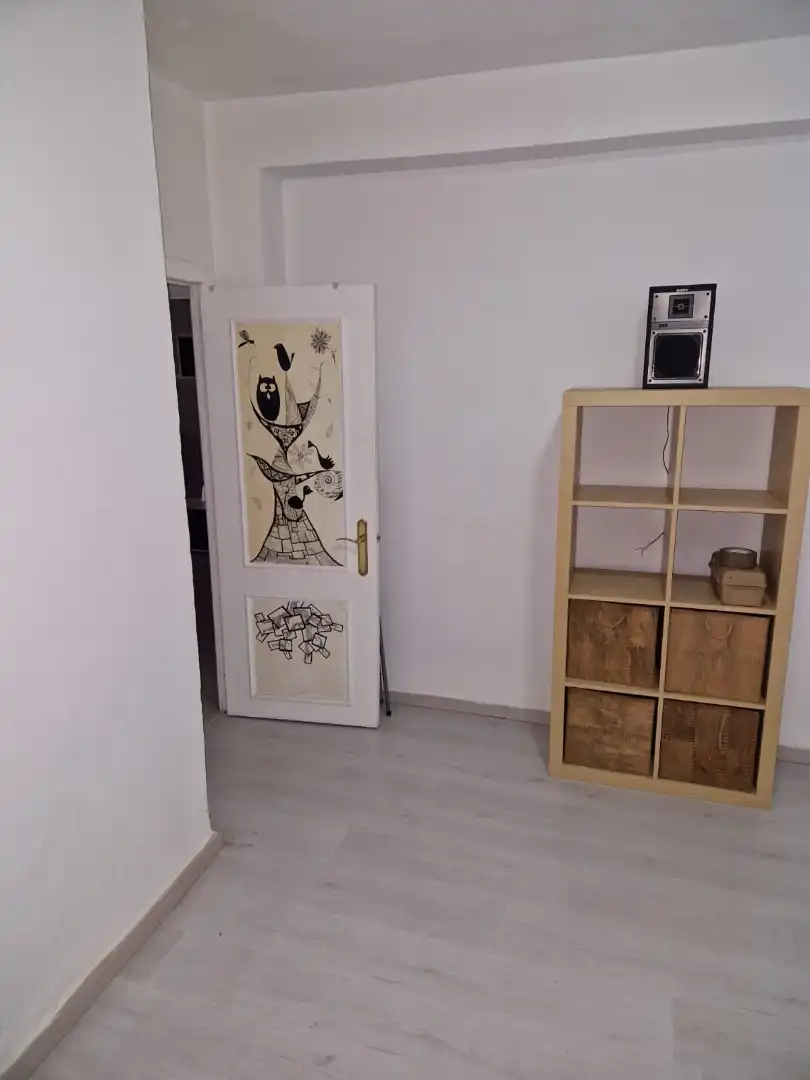 Habitación de Piso de alquiler en San Juan de Aznalfarache con Aire acondicionado y Amueblado