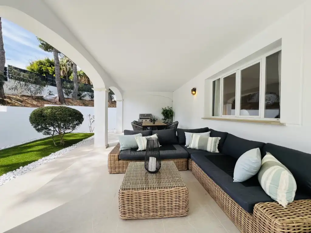 Terrace of Houses for sale in Calvià  with Air Conditioner, Heating and Private garden