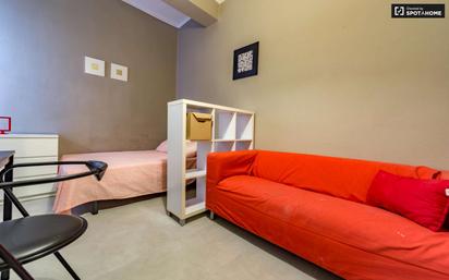 Flat to share in Mestalla