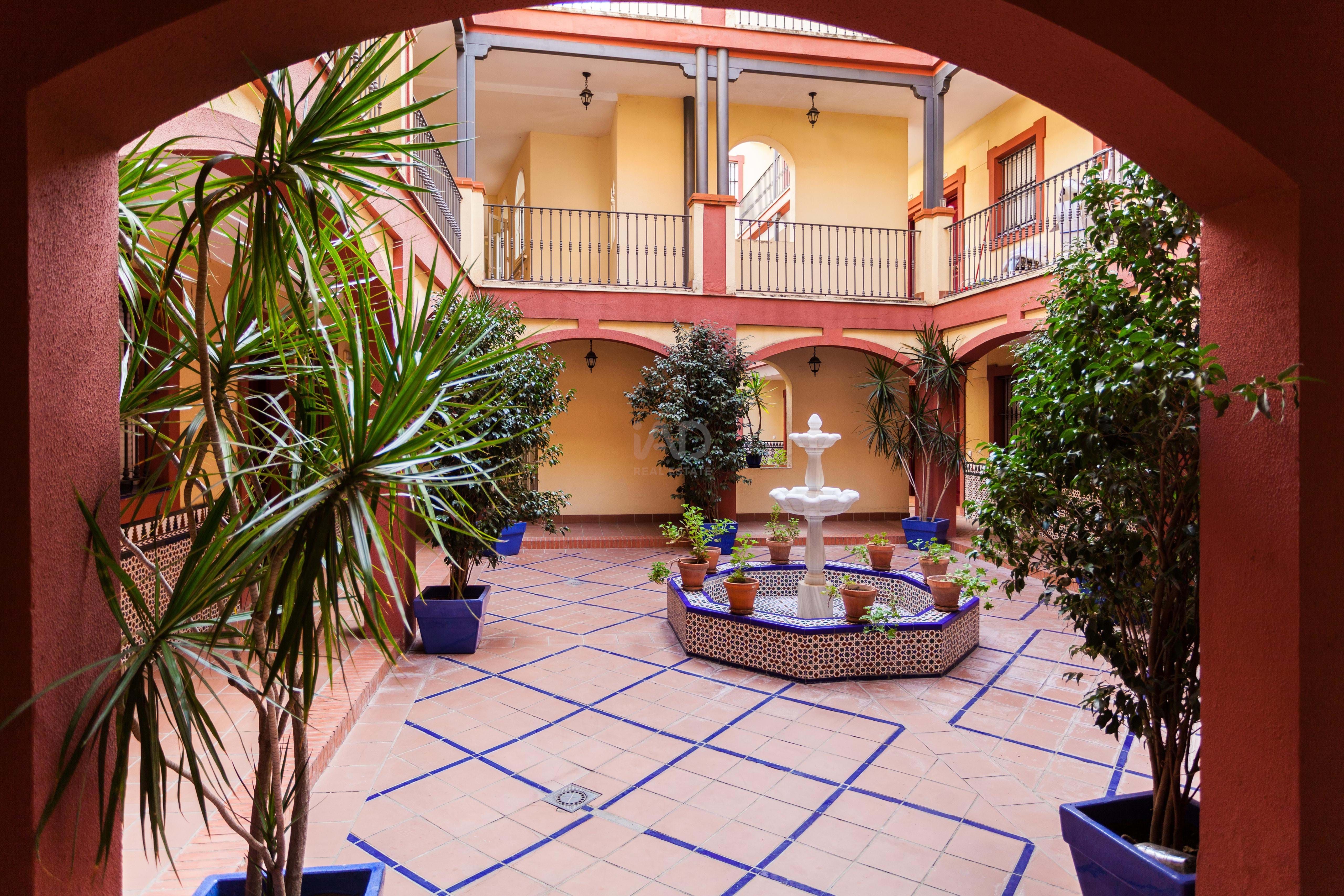 Terrace of Flat for sale in  Sevilla Capital  with Air Conditioner