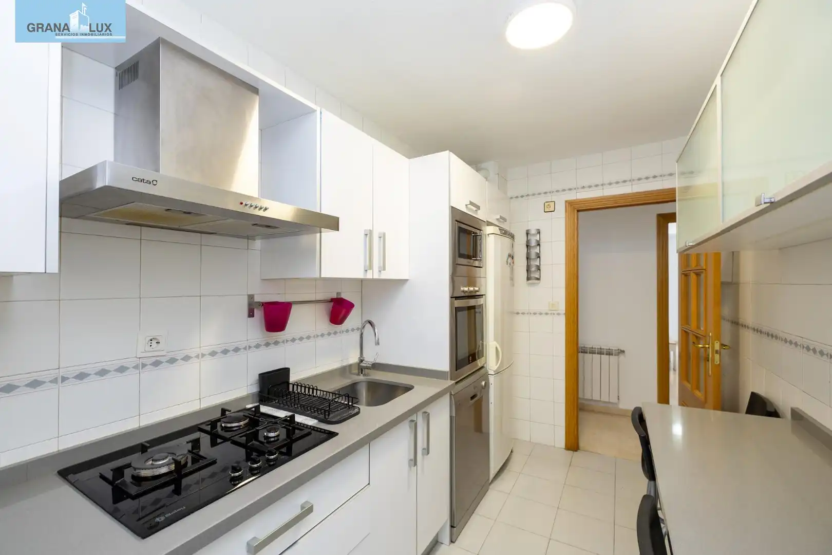 Cocina de Piso en venta en Granada con Calefacción