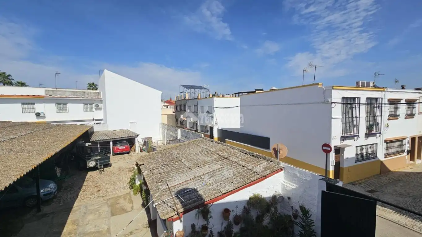 Casa aparellada amb terrassa en venda a Villanueva del Ariscal, imagen 26