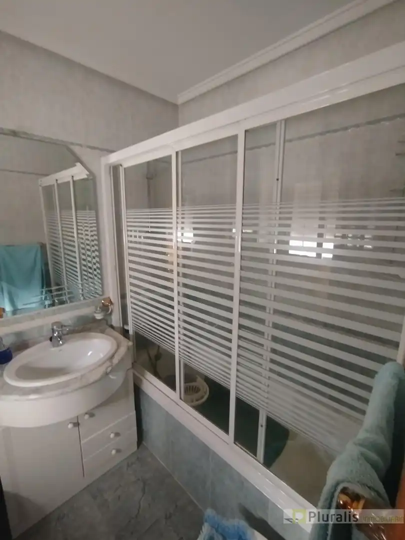 Bathroom of Houses for sale in Getafe  with Air Conditioner, Heating and Terrace