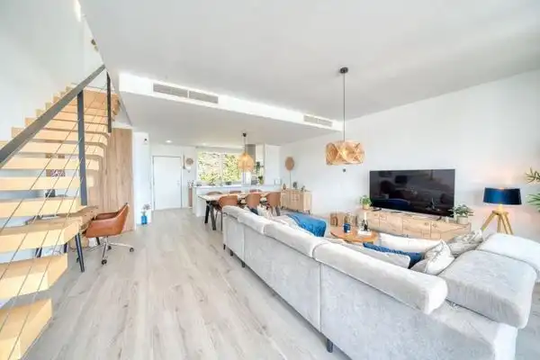 Chalet con terraza en venta en Camino Alberdina 110, imagen 6