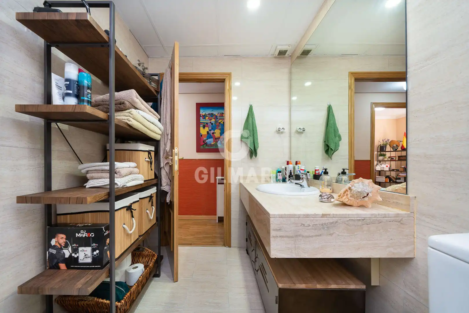 Baño de Planta baja en venta en Madrid con Calefacción, Jardín privado y Piscina
