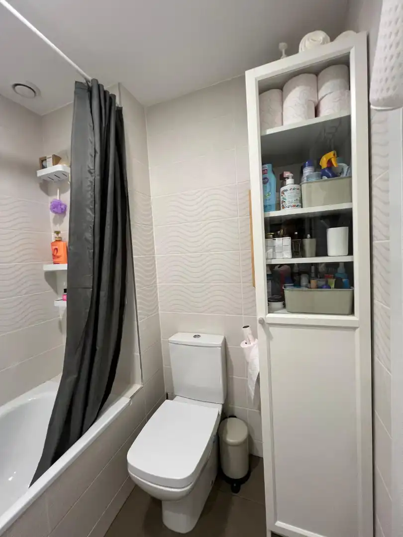 Baño de Casa adosada en venta en Villalbilla con Aire acondicionado, Calefacción y Jardín privado