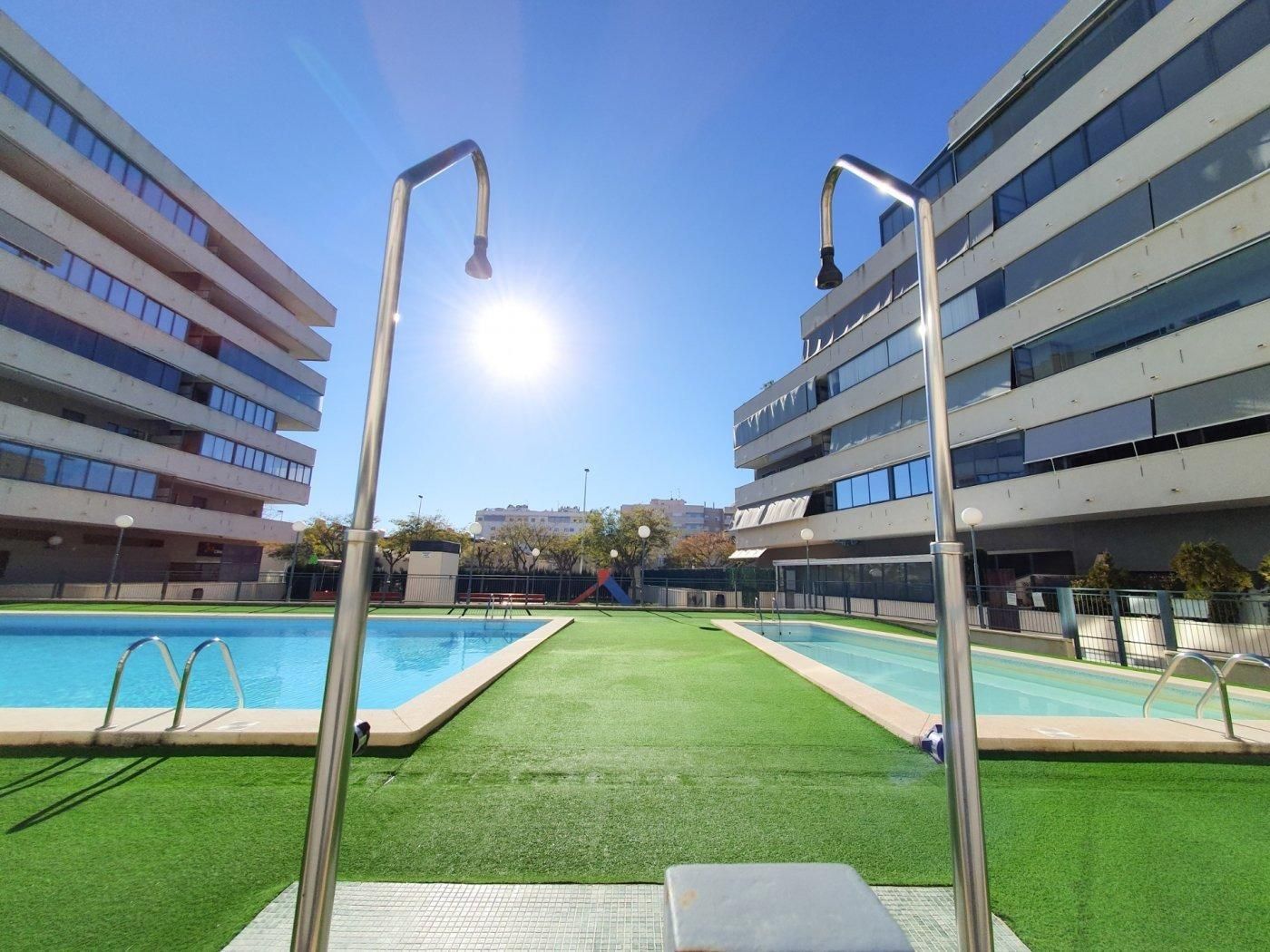 Piscina de Planta baixa en venda en Elche / Elx amb Aire condicionat, Calefacció i Jardí privat