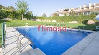 Swimming pool of Flat for sale in Villaviciosa de Odón  with Air Conditioner