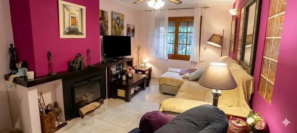 Sala de estar de Casa adosada en venta en Algeciras con Terraza y Balcón