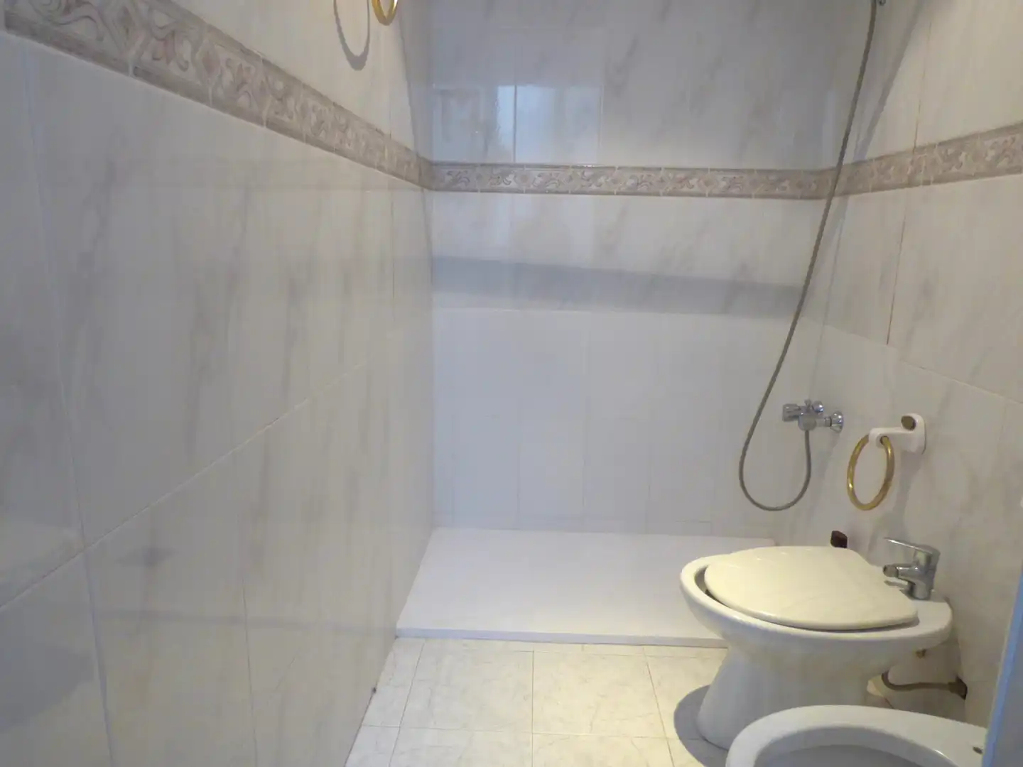 Bathroom of Flat for sale in Cádiz  with Terrace and Balcony