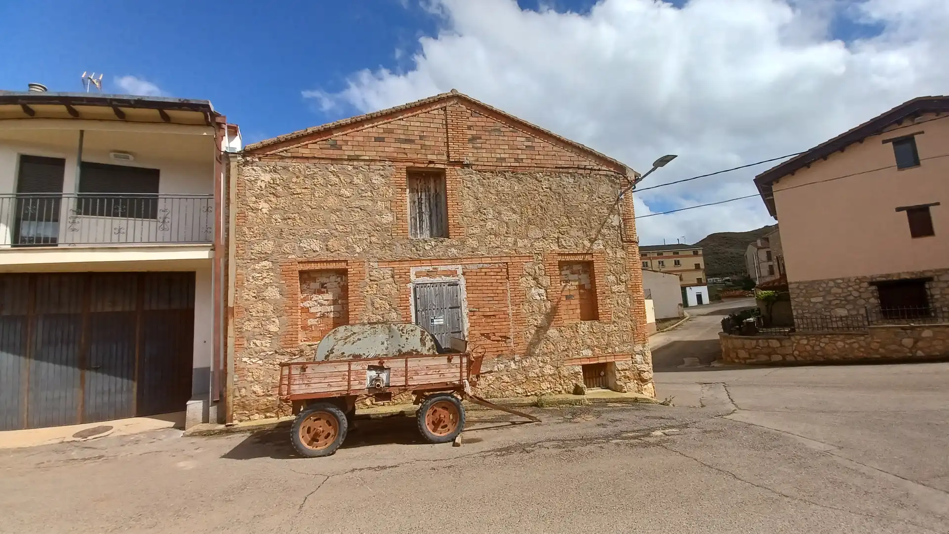 Exterior view of Houses for sale in Alfambra