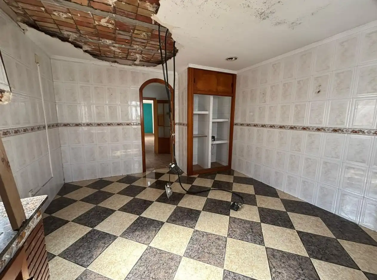 Casa adosada en venda en Algeciras amb Terrassa