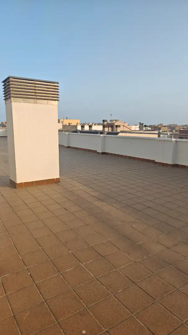 Terraza de Piso en venta en Roquetas de Mar con Aire acondicionado, Terraza y Amueblado