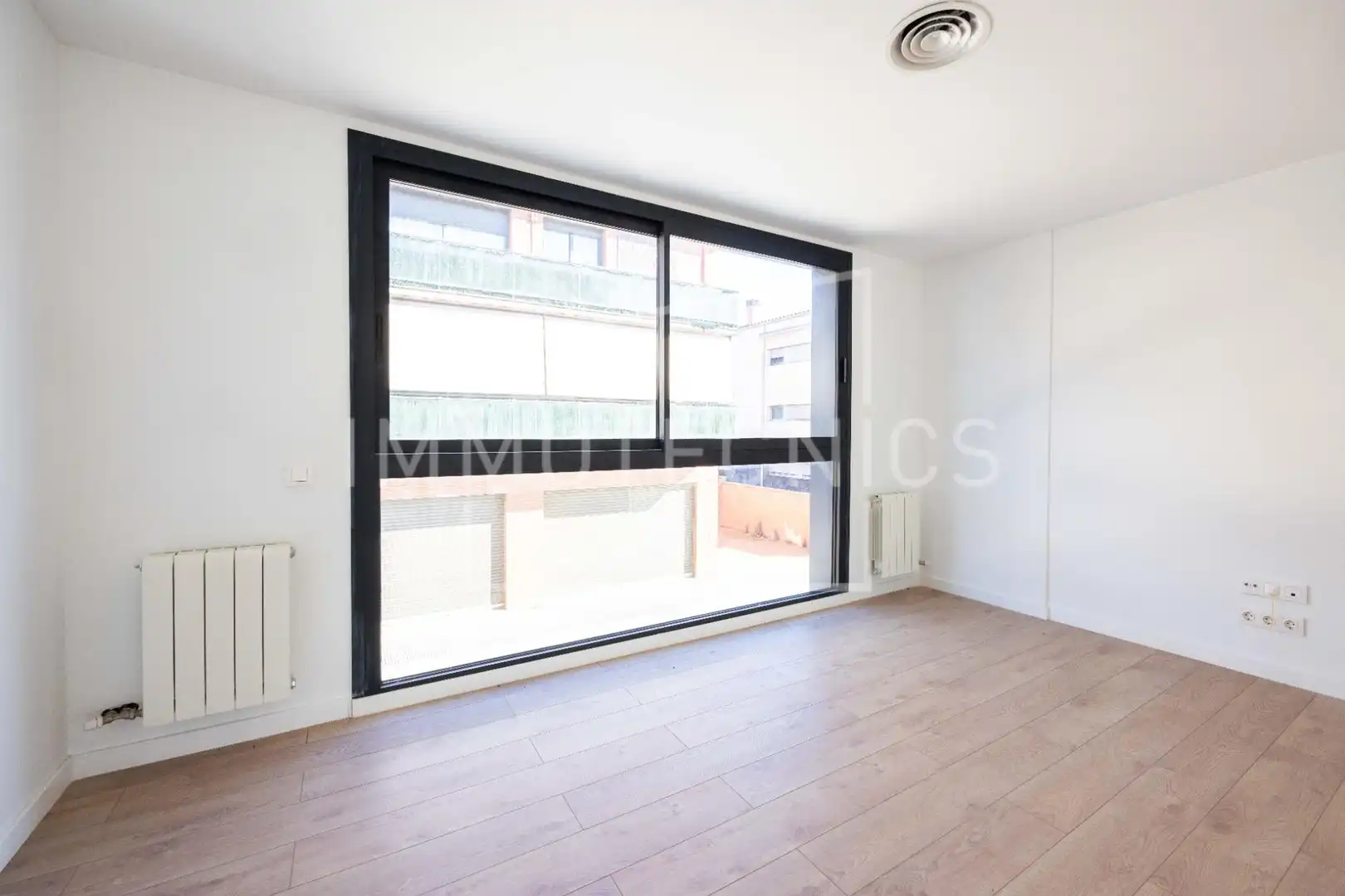 Adosado con jardín en venta en Carrer TURO DE L'HOME, imagen 44