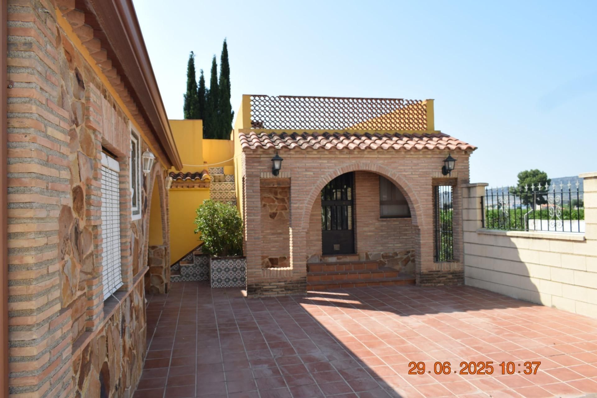 Vista exterior de Casa o xalet en venda en Mula