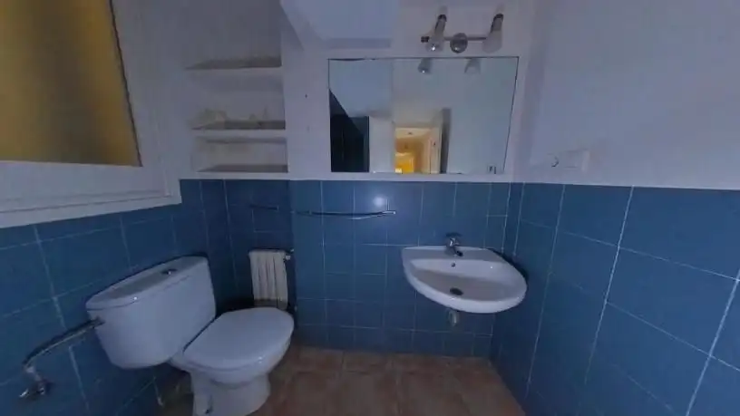 Badezimmer von Büro zum Verkauf in Móra la Nova