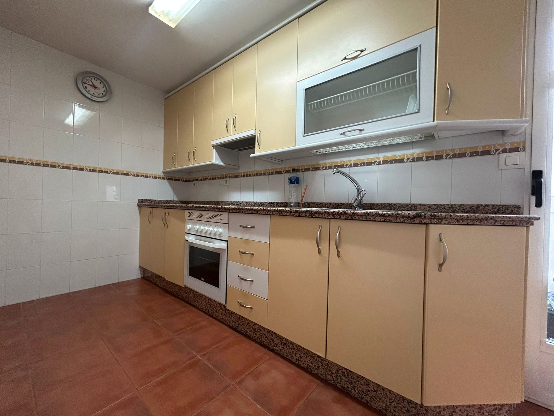 Kitchen of Flat for sale in Villanueva de la Serena  with Air Conditioner, Heating and Storage room
