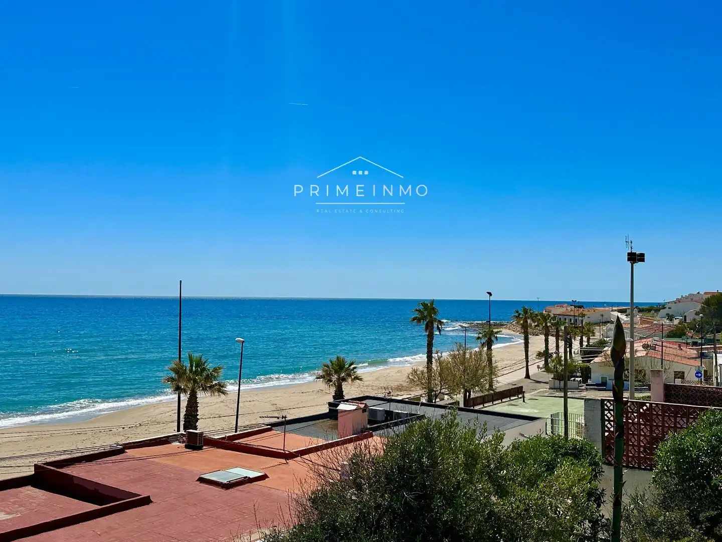 Vista exterior de Casa o chalet en venta en Vandellòs i l'Hospitalet de l'Infant con Terraza, Amueblado y Alarma