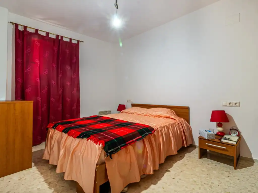 Schlafzimmer von Erdgeschoss zum Verkauf in Alberic