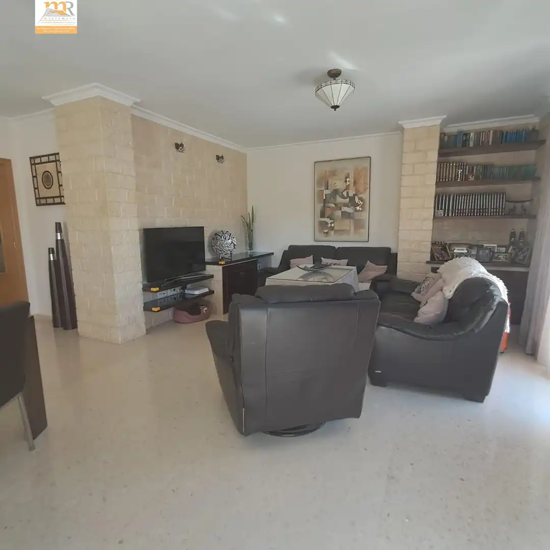 Living room of Attic for sale in Estepona