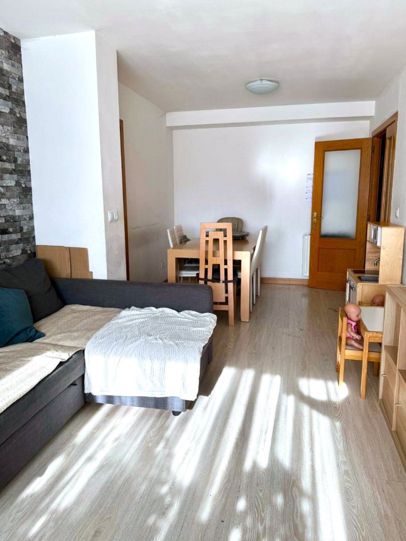 Flat for sale in Calle del Rio, Fresnos I y II