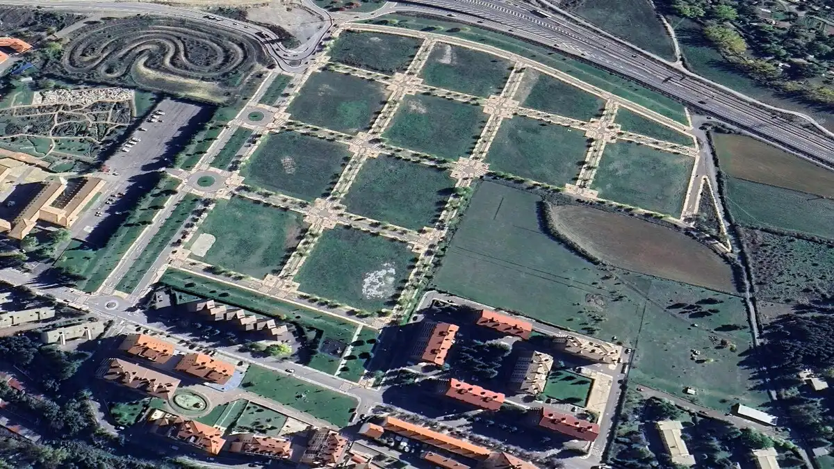 Terreni e lotti in vendita a GRAVELINAS PGOU SABIÑANIGO, imagen 3