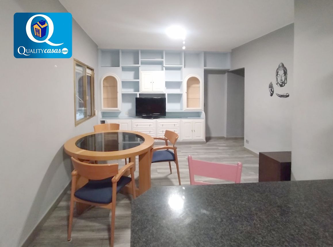 Menjador de Apartament en venda en Alicante / Alacant amb Aire condicionat, Calefacció i Terrassa