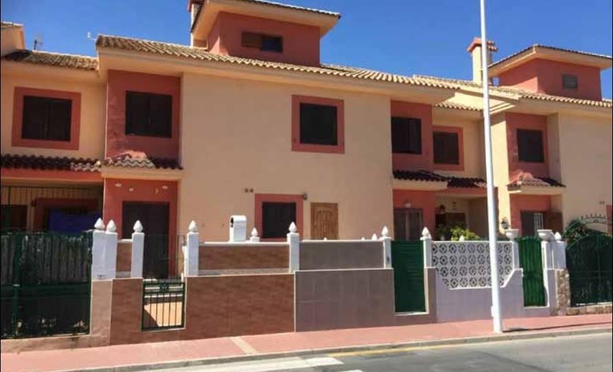 Foto 1 de Casa adosada en venta en Manuel Vera Espinosa, Zona Carrefour - Urbanizaciones, Alicante