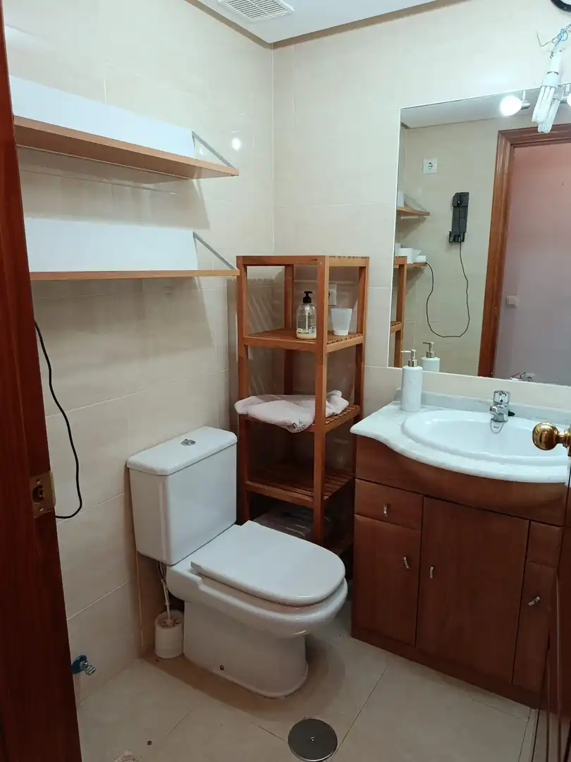 Bany de Apartament de lloguer en Cartagena amb Aire condicionat, Calefacció i Terrassa