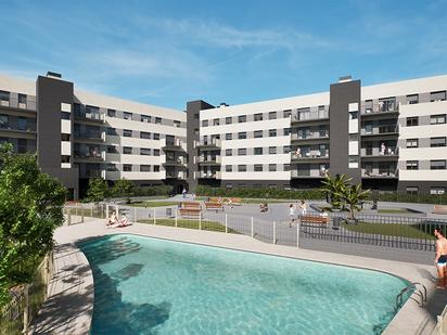 Flat for sale in   Avenida Reyes Católicos, 101, Alovera