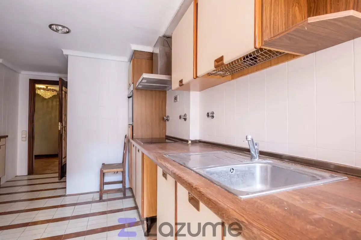 Cocina de Piso de alquiler en Zaragoza con Calefacción, Parquet y Terraza