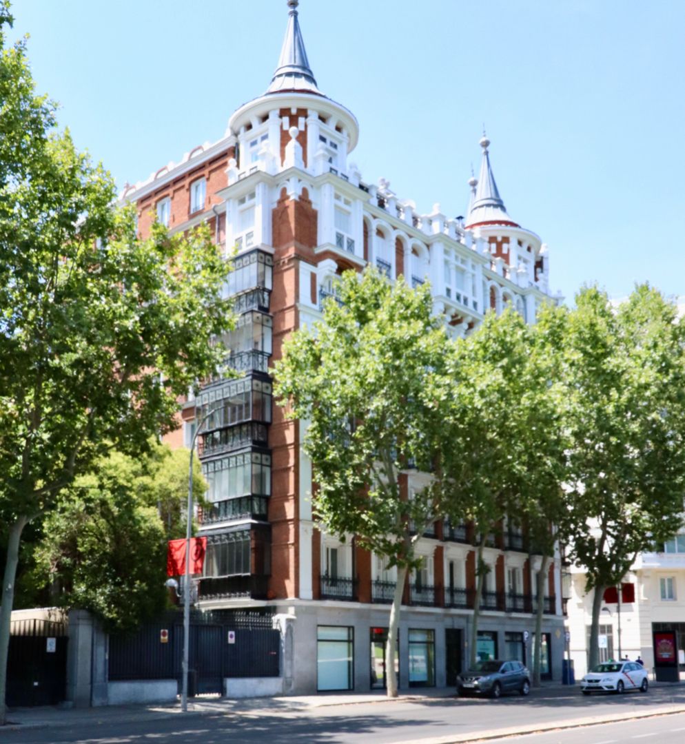 Exterior view of Attic for sale in  Madrid Capital  with Air Conditioner, Heating and Private garden