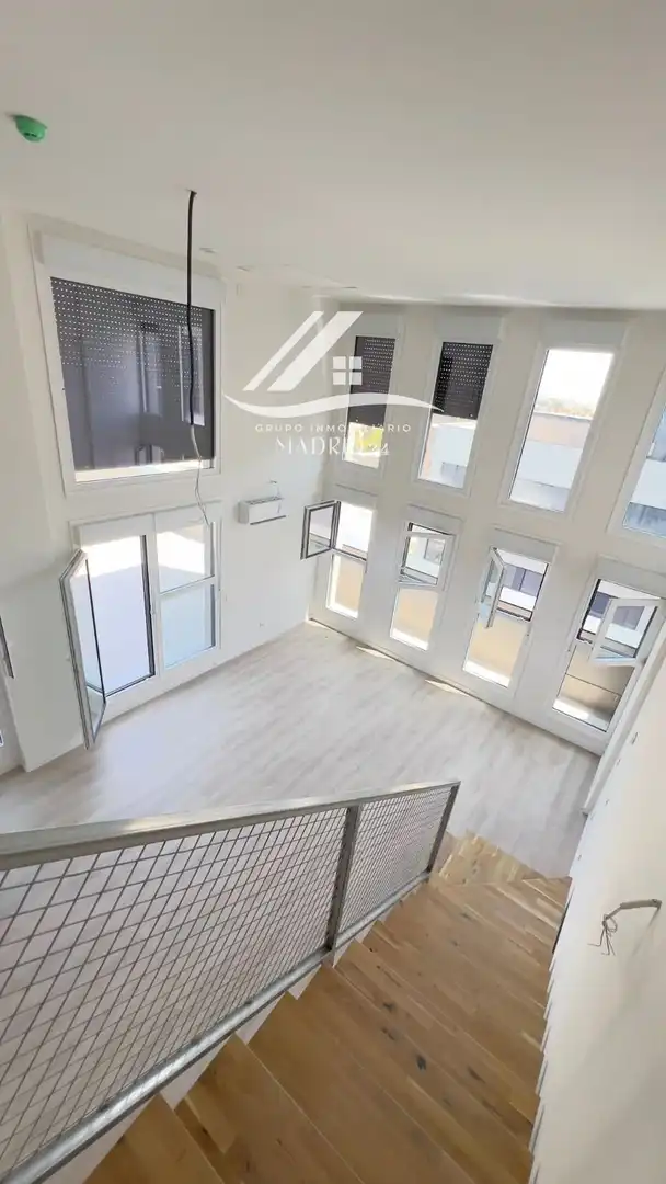 Sala de estar de Piso en venta en Madrid con Aire acondicionado, Piscina y Piscina comunitaria