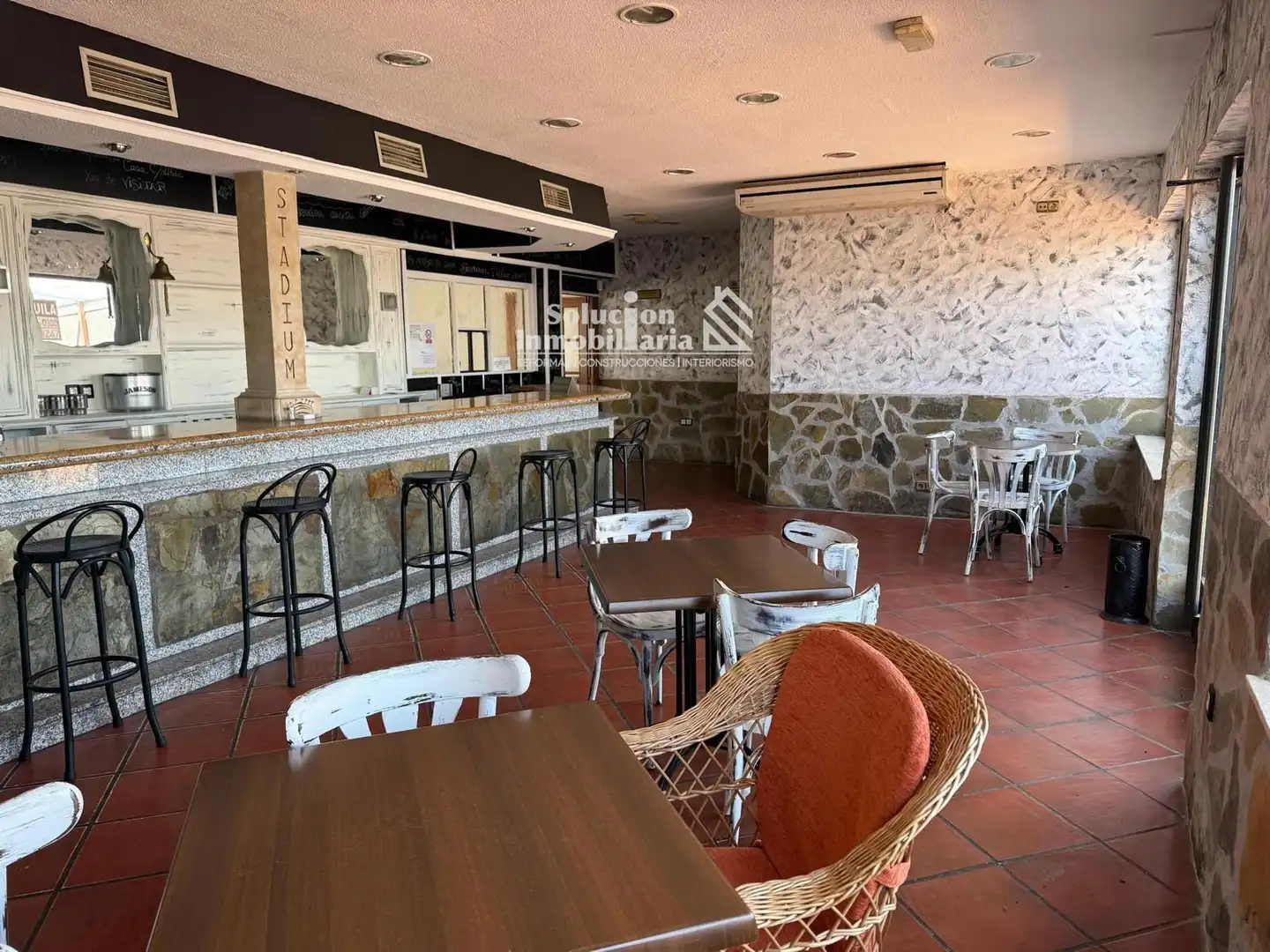 Locale commerciale in affitto a Villares de la Reina, imagen 6