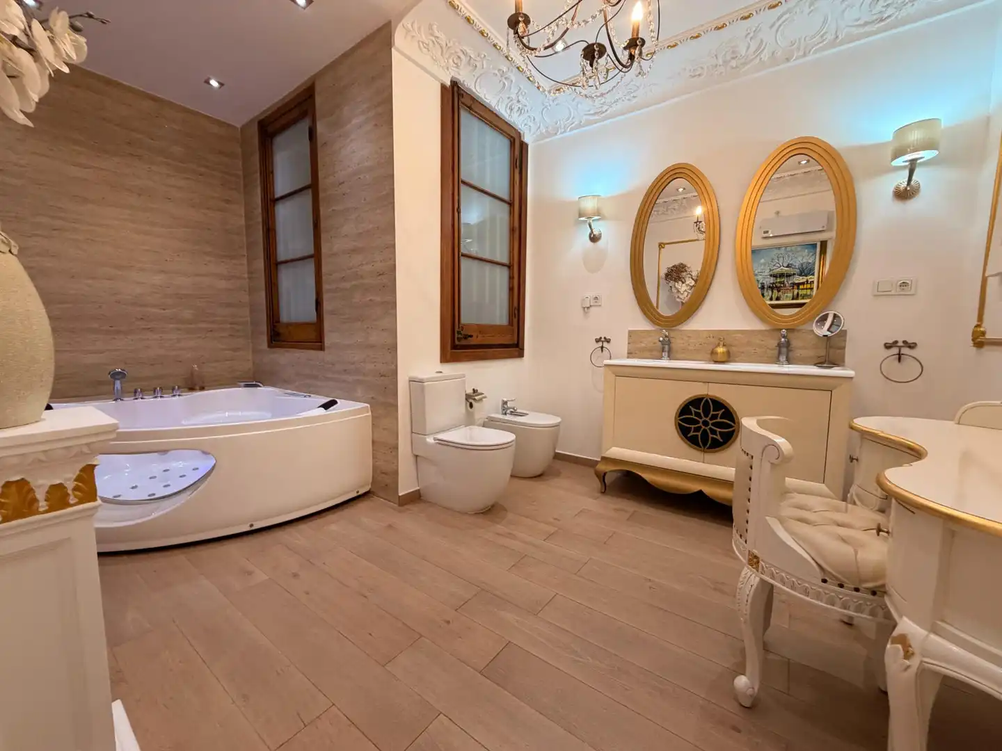 Badezimmer von Maisonette zum Verkauf in Barcelona mit Klimaanlage, Terrasse und Balkon