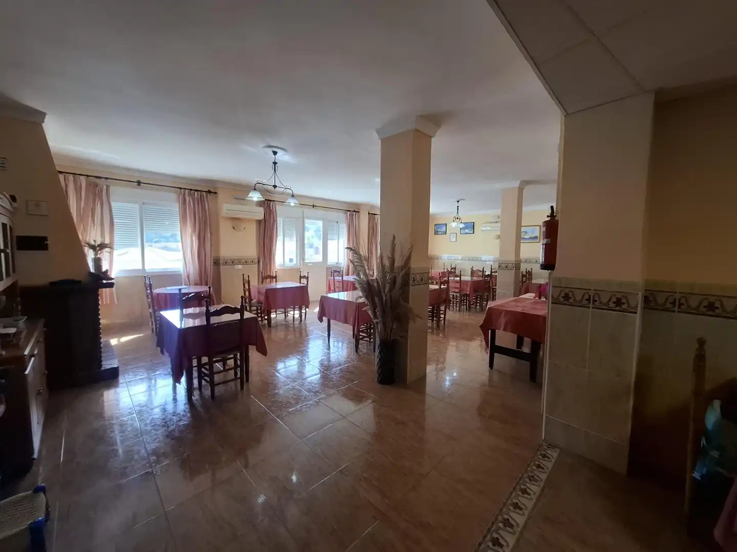 Edificio en venta en Tolox