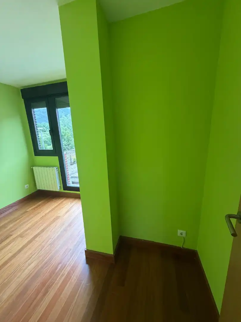 Piso en venta en Medio Cudeyo con Calefacción, Parquet y Balcón