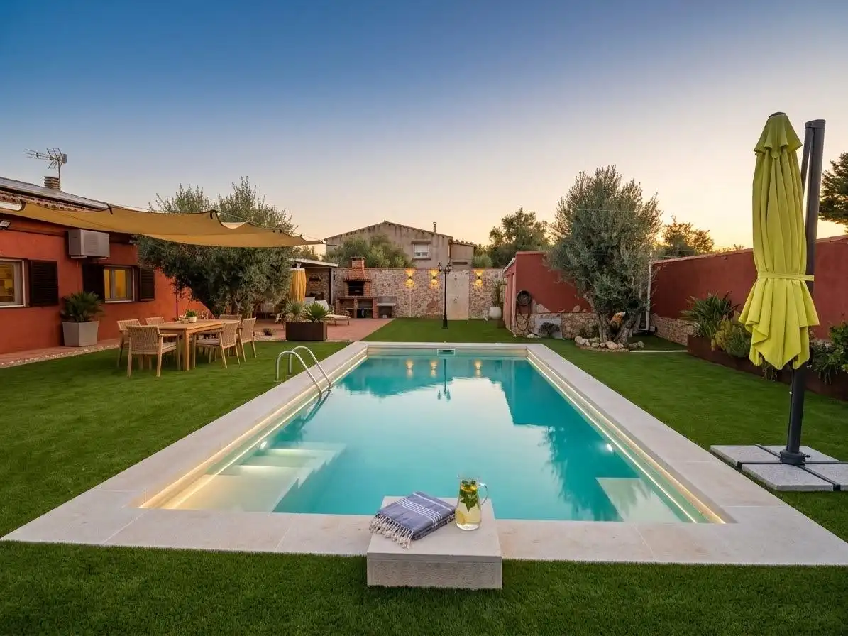 Piscina de Casa o chalet en venta en Fuensalida con Aire acondicionado, Calefacción y Jardín privado